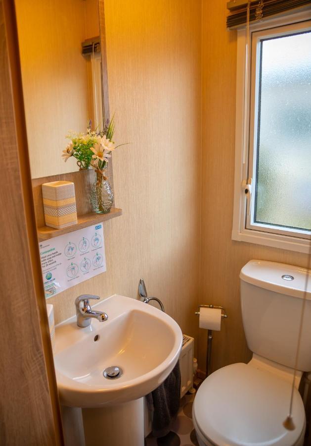 تاتيرشال Luxury Lancaster Lodge - The Best Hot Tub Getaway! المظهر الخارجي الصورة
